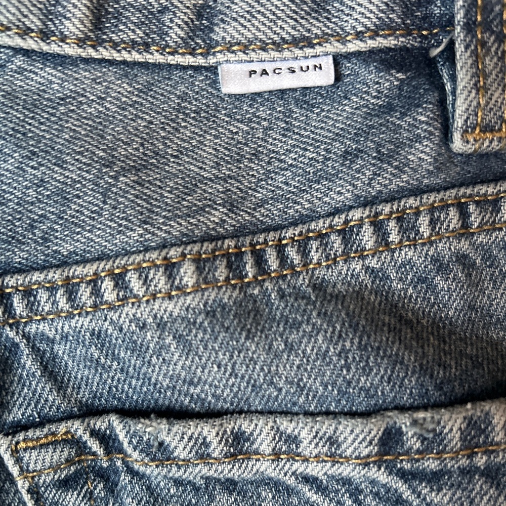 Like new Pacsun jeans size 23 waist 90s boyfriend - Picture 3 of 5